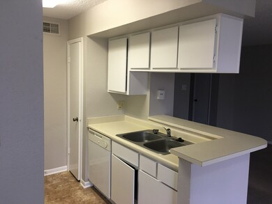 2800 Jeanetta St unit 2002, Houston, TX 77063 - photo 6