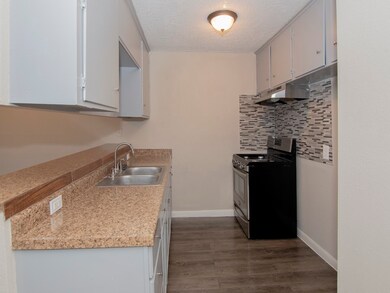 4503 Werner St unit 14, Houston, TX 77022 - photo 4