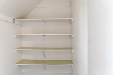 482 Reservoir Ave unit 2, Manchester, NH 03104 - photo 5