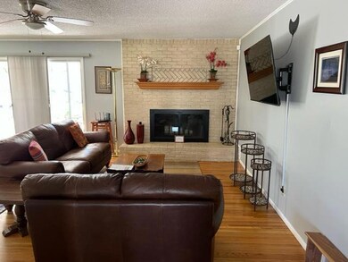 2408 Cutler Ave NE, Albuquerque, NM 87106 - photo 4