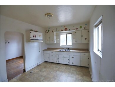 1424 Frederick Ave, Jeffersonville, IN 47130 - photo 6