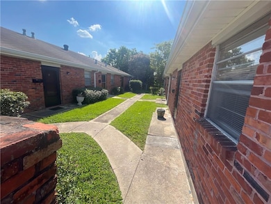 2808 Longwood Dr unit A, Metairie, LA 70003 - photo 2
