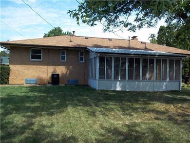 817 Norris Dr, Columbus, OH 43224 - photo 4