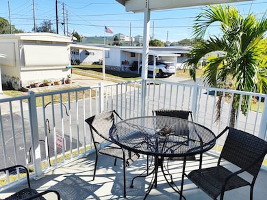 370 53rd Ave N unit 690, Saint Petersburg, FL 33703 - photo 3