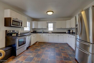 Jamal Siag - P2411111_2_3_4_5_6_7