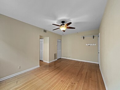 Buena Landmark unit 208S, Chicago, IL 60613 - photo 5