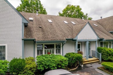 402 Nasketucket Way unit 20, Fairhaven, MA 02719 - photo 2