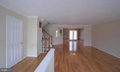 11904 Thurloe Dr, Lutherville Timonium, MD 21093 - photo 3