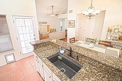 13925 Desert Song Dr, Horizon City, TX 79928 - photo 4