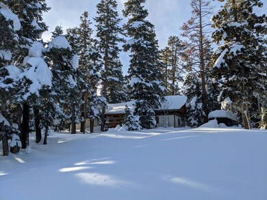 Covered mobile home