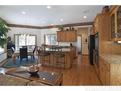 6254 Addington Ct, Eden Prairie, MN 55346 - photo 4