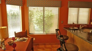 7 - Breakfast Area
