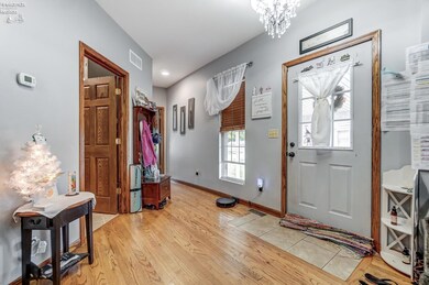 227 Larkins St, Findlay, OH 45840 - photo 4