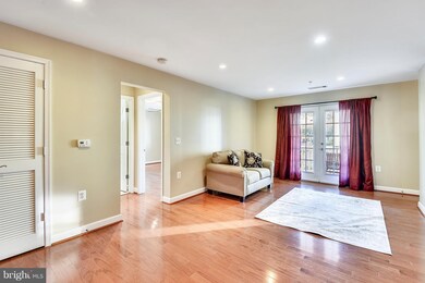 4111 S Four Mile Run Dr unit 404, Arlington, VA 22204 - photo 6