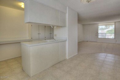 kitchen/eating area