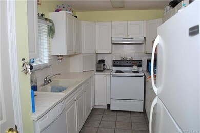 305 W Bell St, Statesville, NC 28677 - photo 5