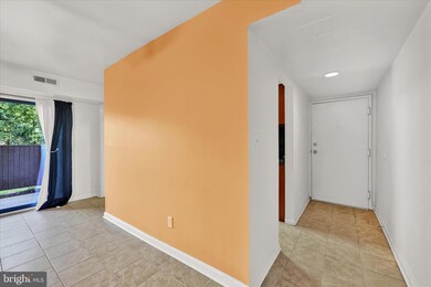 6009 Majors Ln unit 2, Columbia, MD 21045 - photo 3