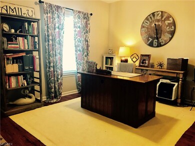 577 Sparrow Way, Wadsworth, OH 44281 - photo 3