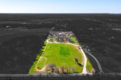 1241 Lacy Dr, Lipan, TX 76462 - photo 4