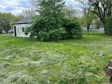 1917 Drexel Dr, Anderson, IN 46011 - photo 4