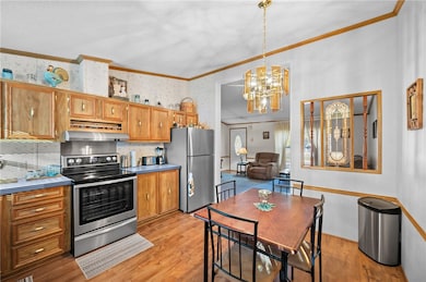 225 S High St, Paris, IL 61944 - photo 5