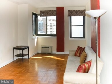 Swarthmore Condos unit 805, Washington, DC 20037 - photo 3