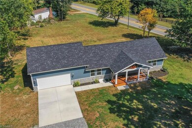 2009 Deep River Rd, High Point, NC 27265 - photo 6