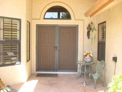 DOUBLE DOOR FRONT ENTRY