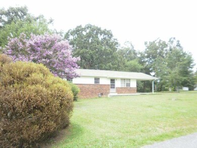 604 Dillon St, Crossville, TN 38555 - photo 2