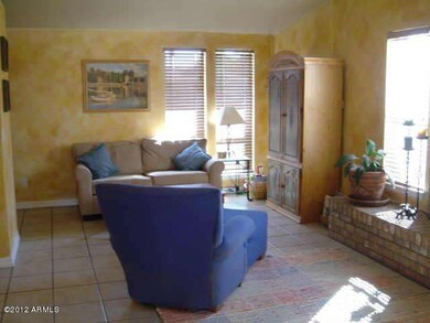 LIVING ROOM 2