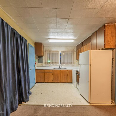 136 MEDFRA ST - MLS-8