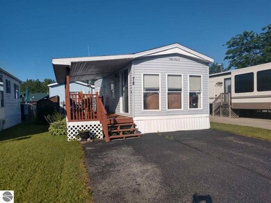 78 E Michigan Ave, Au Gres, MI 48703 - photo 2