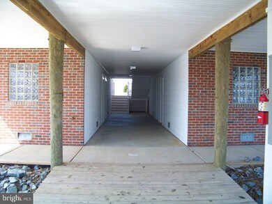 14642 Solomons Island Rd S unit 2, Solomons, MD 20688 - photo 5