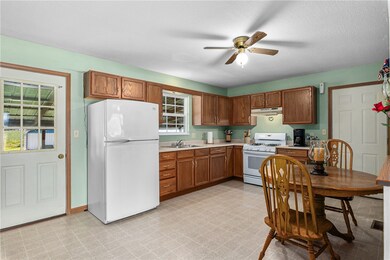 14103 E Southwind Dr, Effingham, IL 62401 - photo 5