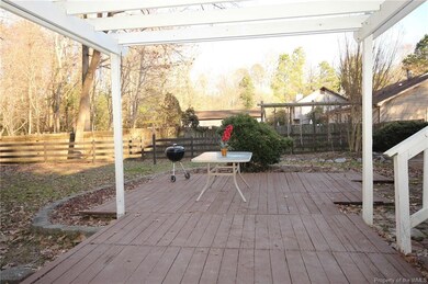 Additional deck area for entertaining