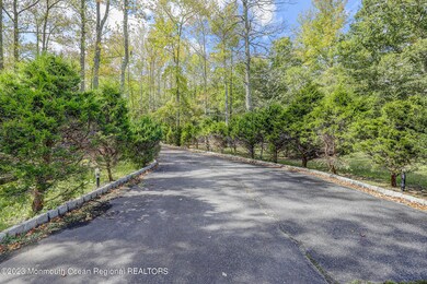 1092 Maxim Southard Rd, Howell, NJ 07731 - photo 3