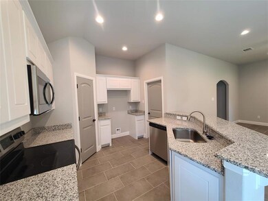 219 Cherry St, Weatherford, TX 76086 - photo 6