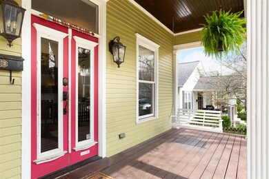 Chat with all the passers by from your porch!