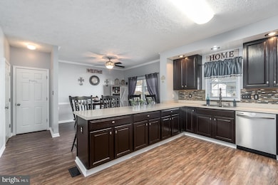 39 Acadia St, Stafford, VA 22554 - photo 2