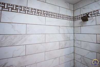 3808 SW Nottingham Rd, Topeka, KS 66610 - photo 6