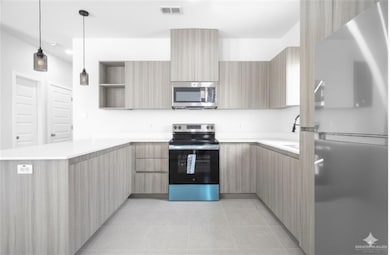 608 N Alexandrite Ave, Edinburg, TX 78541 - photo 3