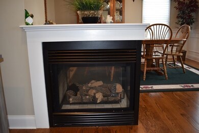 26 Victoria Dr unit 12, Rochdale, MA 01542 - photo 6