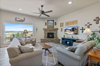 2213 NE Bunchgrass Ct, Madras, OR 97741 - photo 4