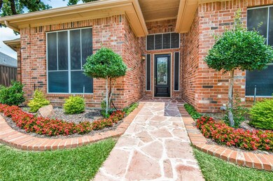 2305 Bedford Cir, Bedford, TX 76021 - photo 2