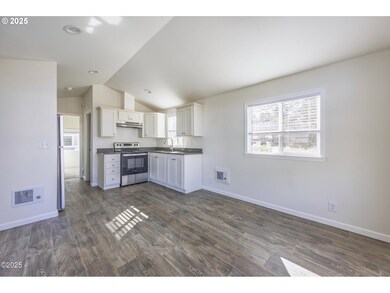 4875 N Hwy 101 unit 96, Depoebay, OR 97341 - photo 3