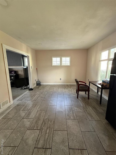 6735 Clifton St, Detroit, MI 48210 - photo 3