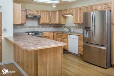6291 W Locksley Loop Wasilla-large-008-2