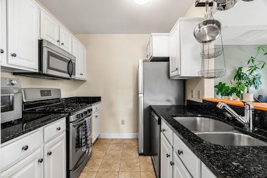 282 Central Ave unit 10, Dover, NH 03820 - photo 4