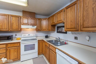 Kitchen MS_105061-SMALL