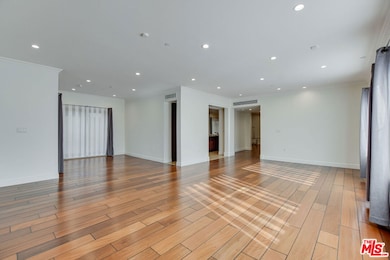 918 S Wooster St unit 1, Los Angeles, CA 90035 - photo 7